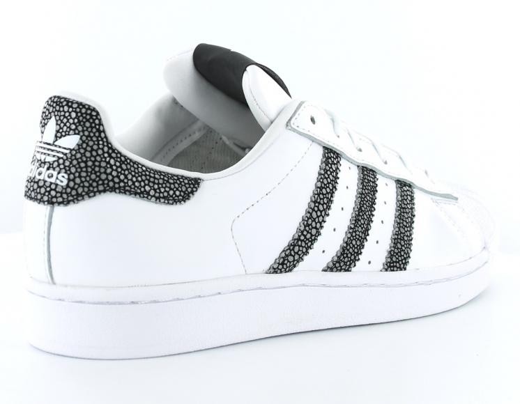 adidas superstar femme blanche et noir